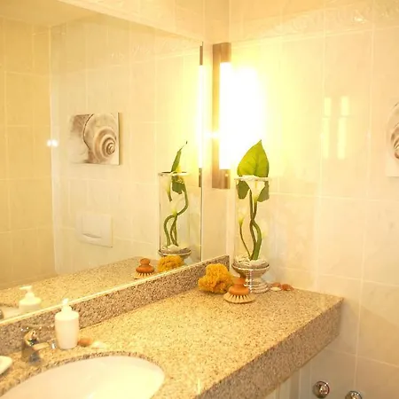 Haus Jahreszeiten Appartement Meeresrauscher By Unsere Urlaubszeit Binz Room photo
